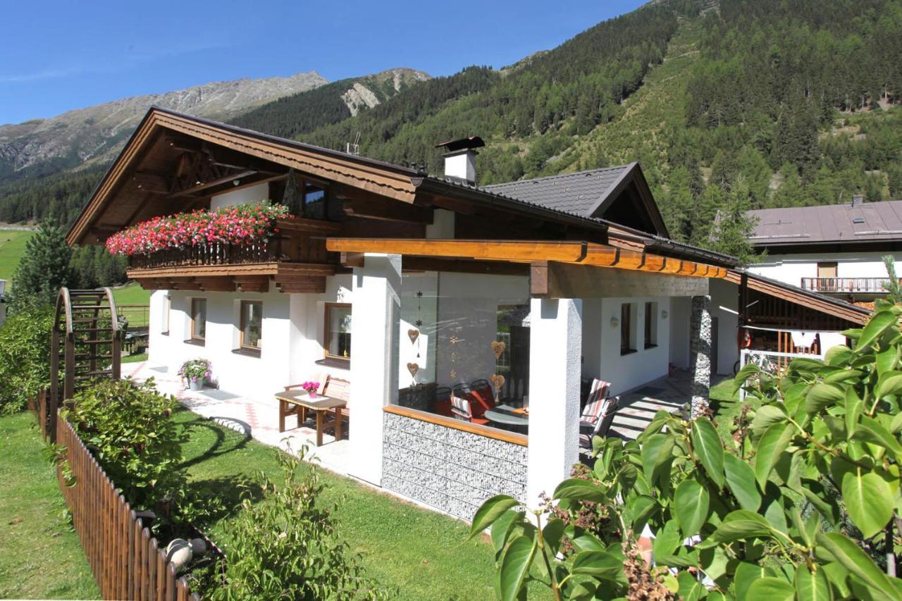 Appartementhaus Florian Langenfeld Exterior photo